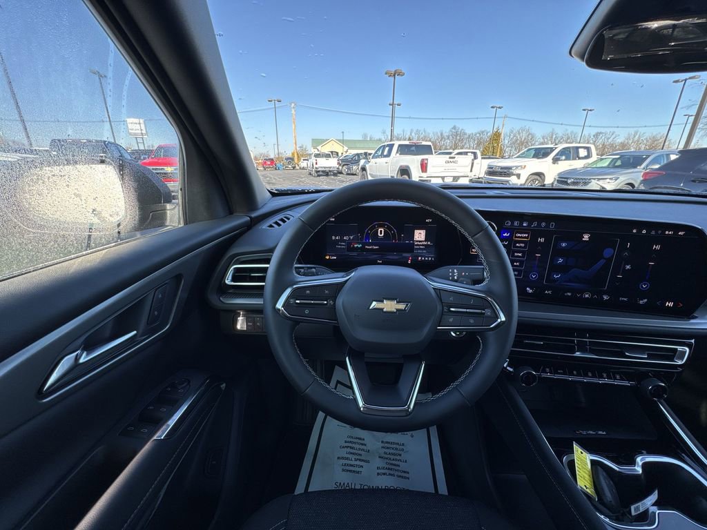 New 2026 Chevrolet Traverse LT image 14