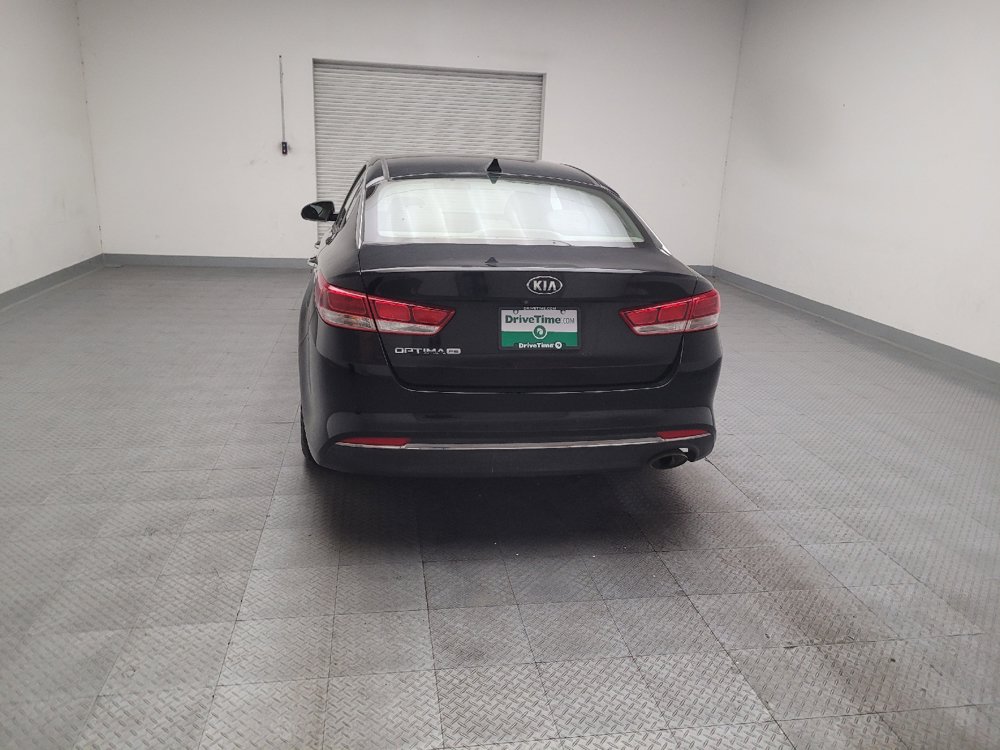 Used 2017 Kia Optima LX FWD image 6