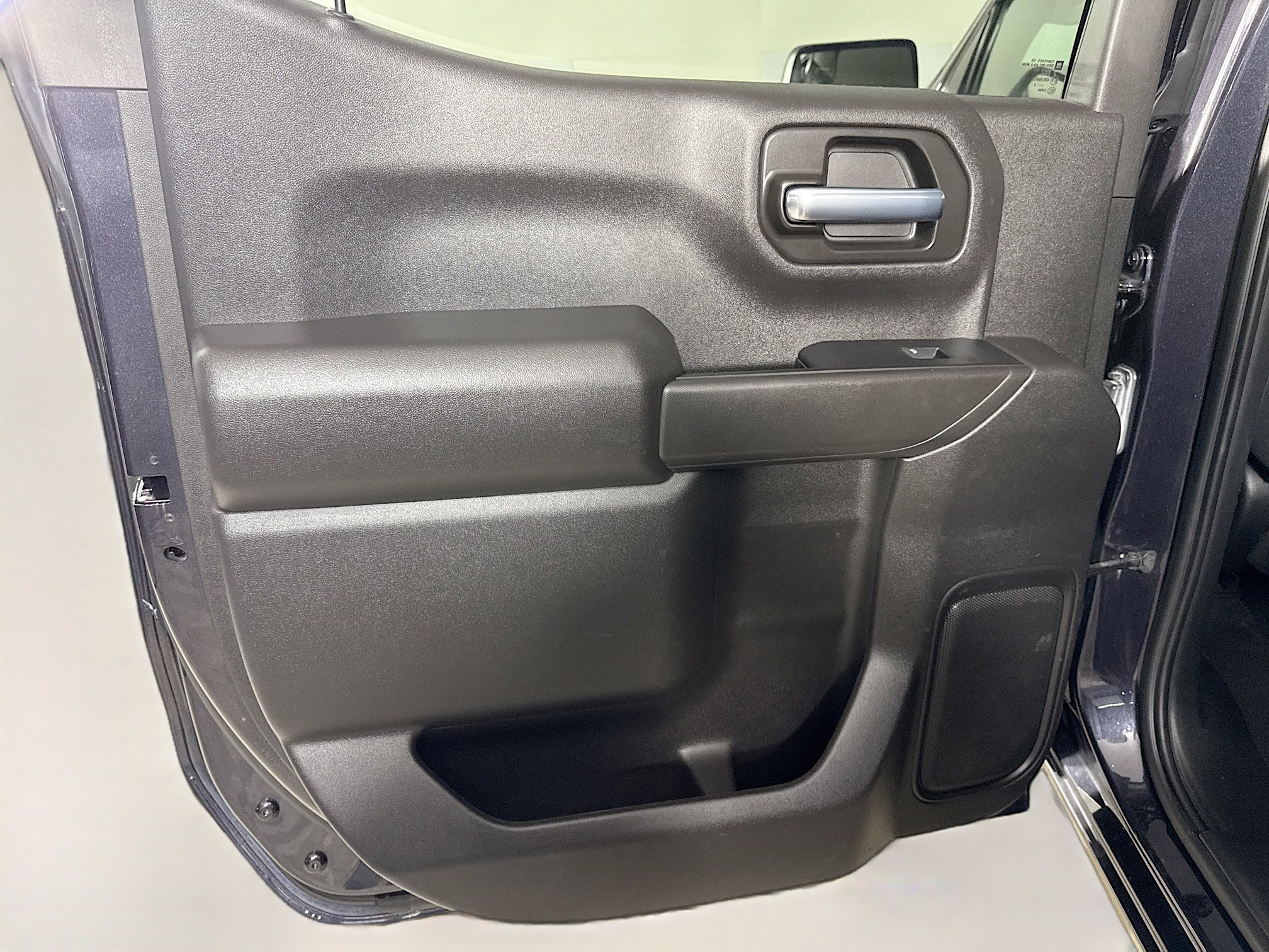 Used 2022 Chevrolet Silverado 1500 Custom Trail Boss w/ LPO, Dark Essentials Package image 26