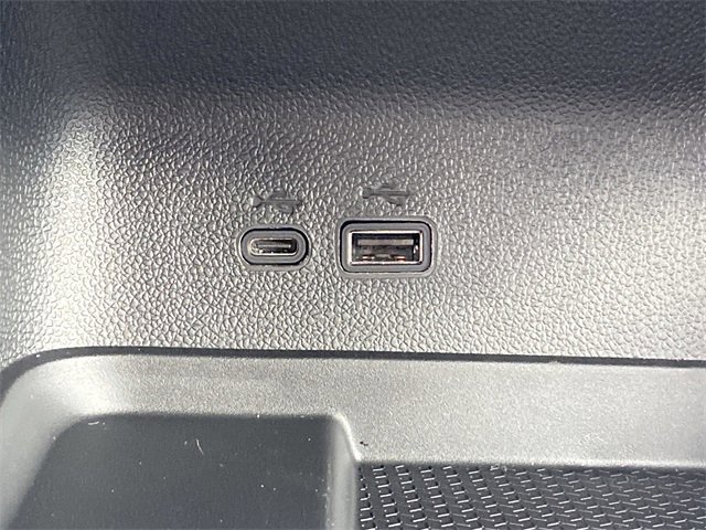 New 2026 Chevrolet Traverse High Country w/ LPO, Floor Liner Package image 18