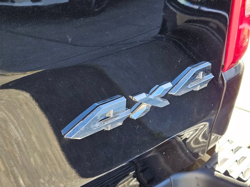 Used 2023 RAM 1500 Laramie AWD/4WD image 12