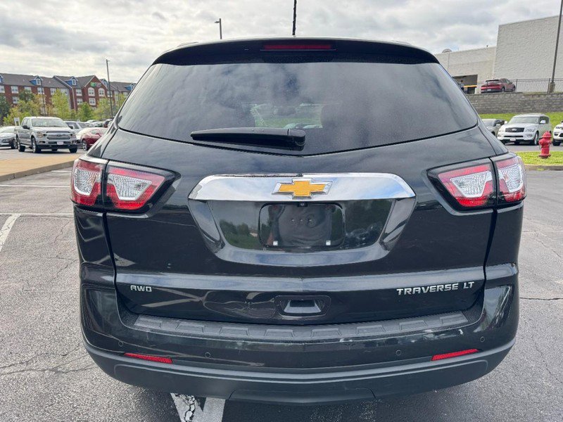 Used 2015 Chevrolet Traverse LT image 4