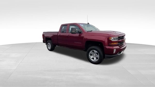 Used 2017 Chevrolet Silverado 1500 LT w/ All Star Edition image 2