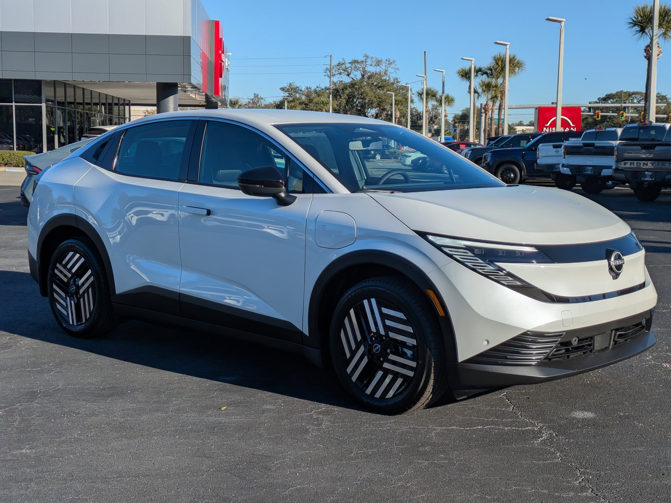 New 2026 Nissan Leaf SV+ w/ Floor Mat Package (SV+) image 2