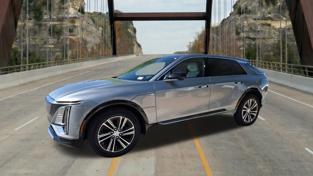 New 2026 Cadillac Lyriq Luxury image 4