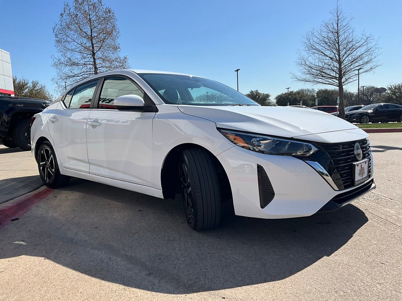 Used 2025 Nissan Sentra SV image 4