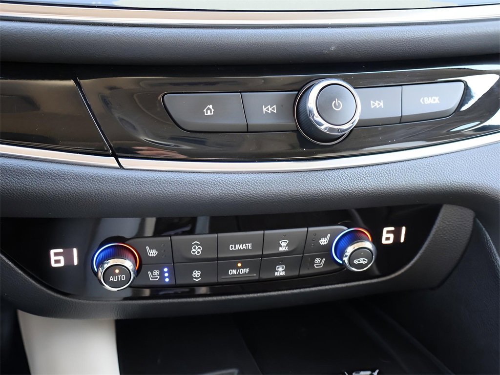 Used 2023 Buick Enclave Avenir w/ Avenir Technology Package image 27