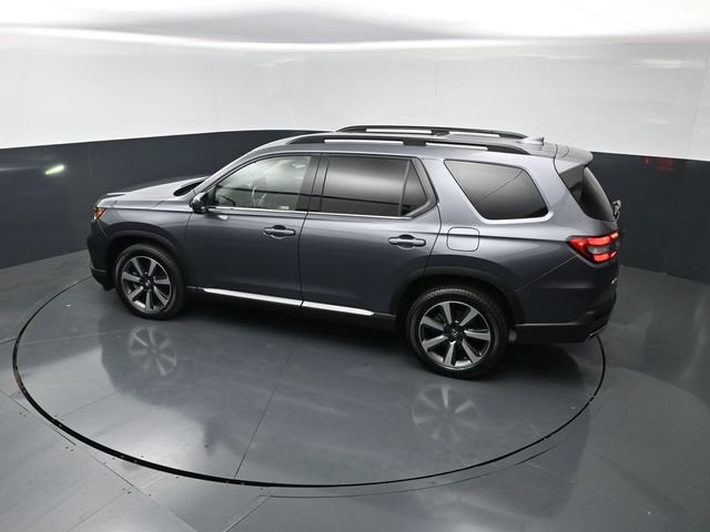 Used 2023 Honda Pilot Elite image 16