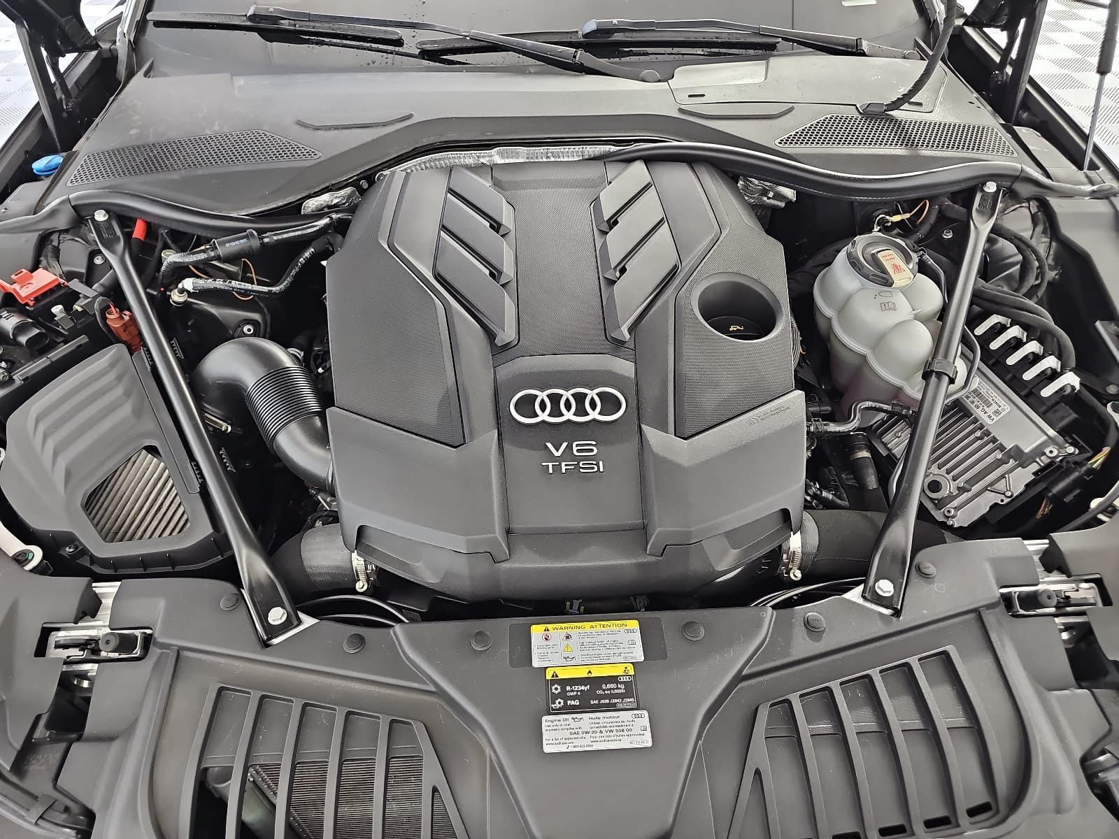 Used 2023 Audi A8 L 3.0T w/ Executive Package AWD/4WD image 32
