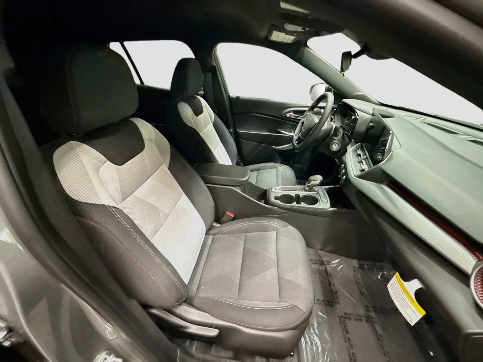 New 2026 Chevrolet Trax RS w/ Driver Confidence Package FWD image 30