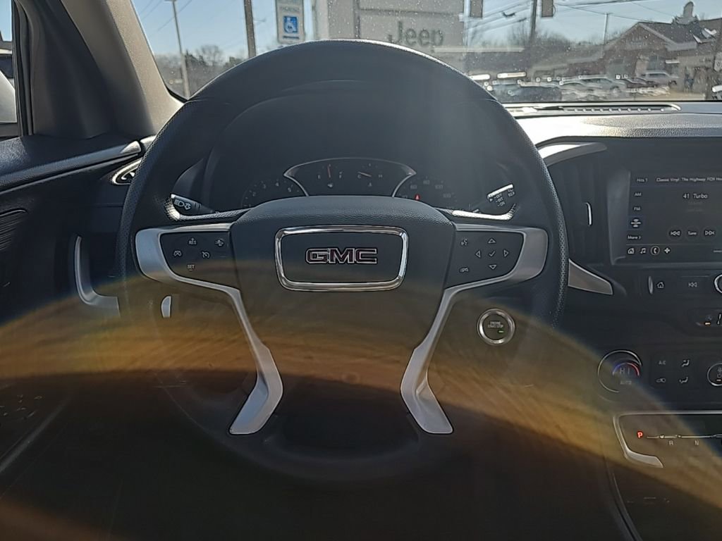 Used 2022 GMC Terrain SLE w/ Driver Convenience Package image 18