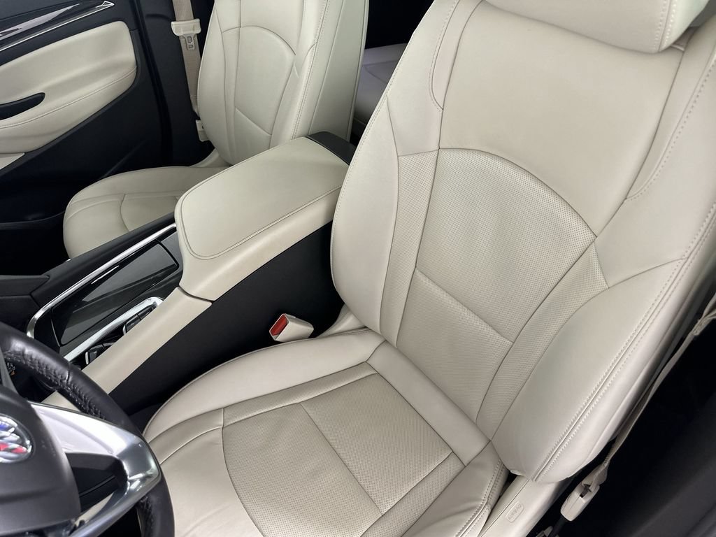 Used 2022 Buick Enclave Premium w/ Surround and Sites Package AWD/4WD image 22