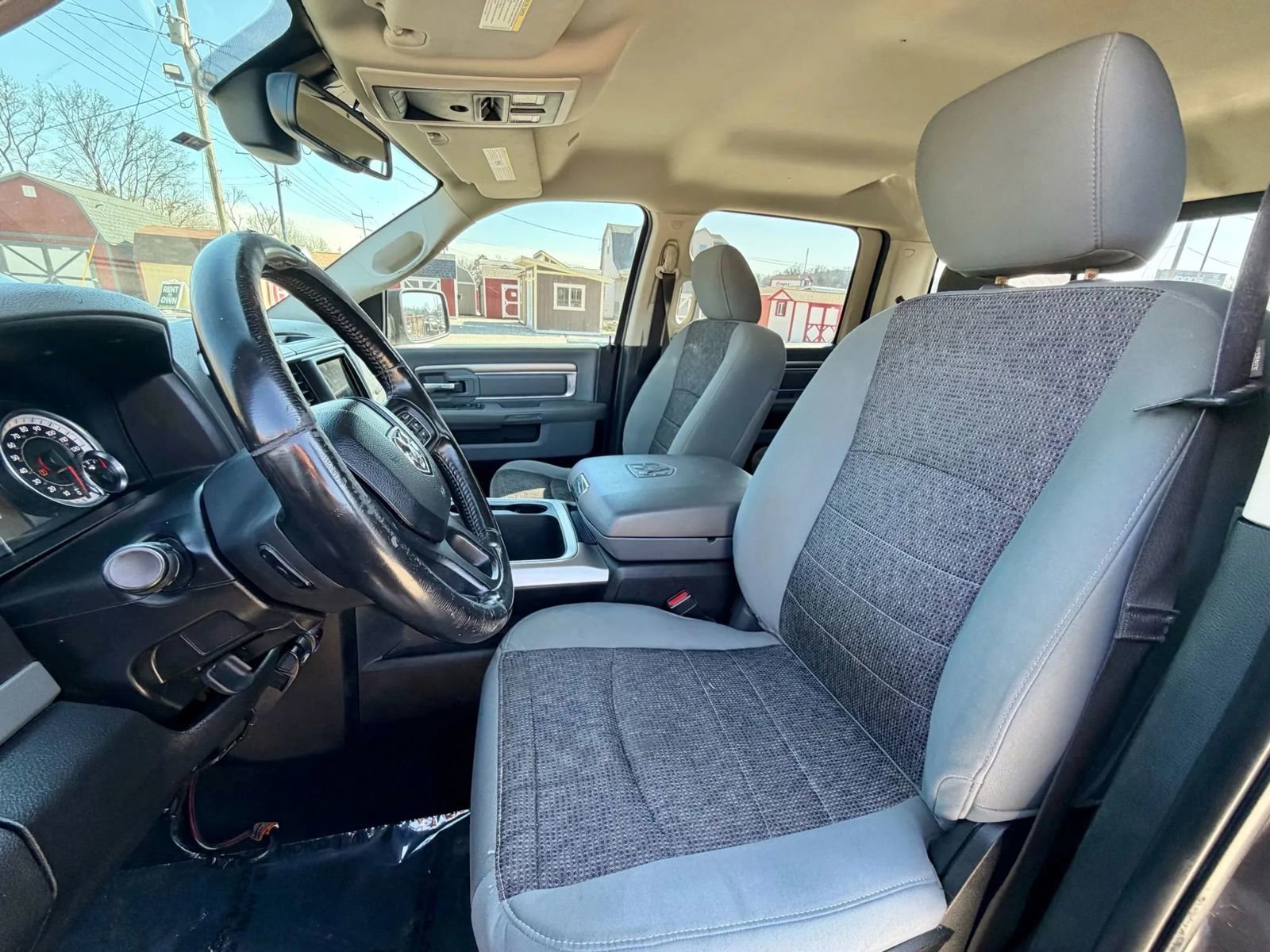 Used 2018 RAM 1500 Lone Star AWD/4WD image 10