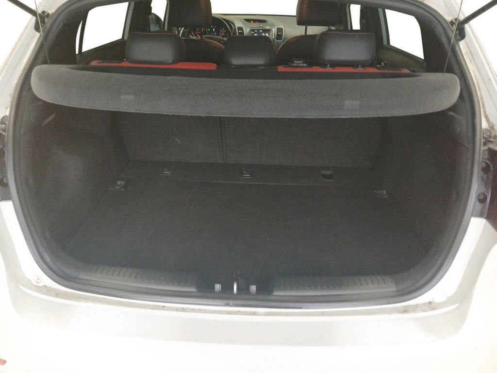 Used 2018 Kia Forte SX image 12