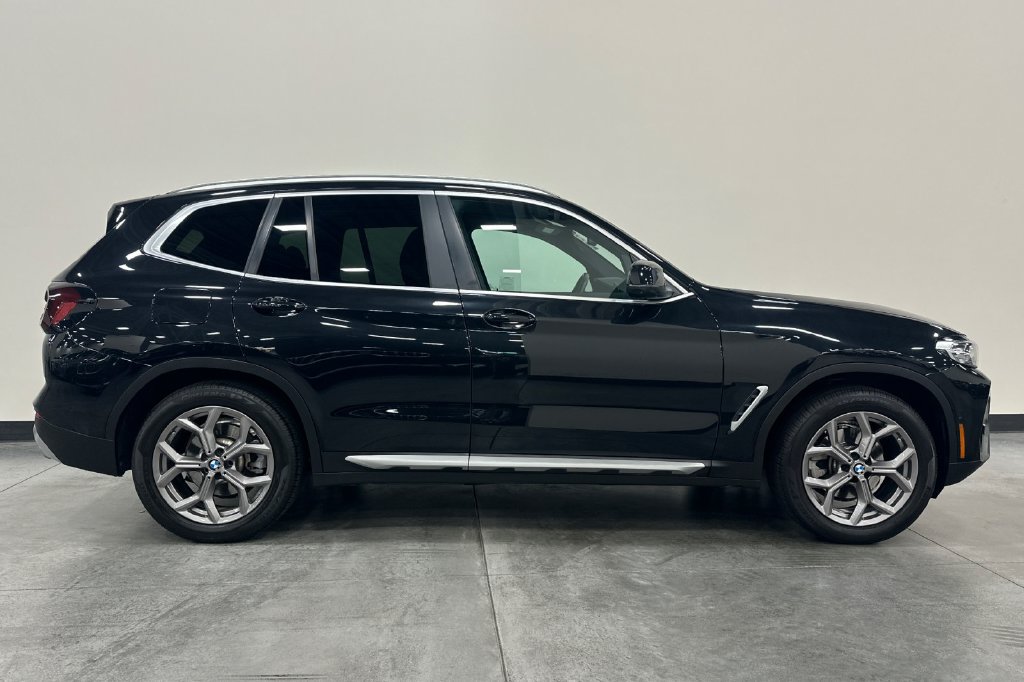 Certified 2024 BMW X3 xDrive30i w/ Convenience Package AWD/4WD image 3