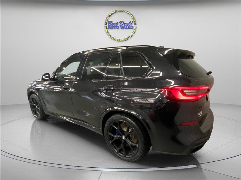 Used 2019 BMW X5 xDrive50i w/ M Sport Package image 3