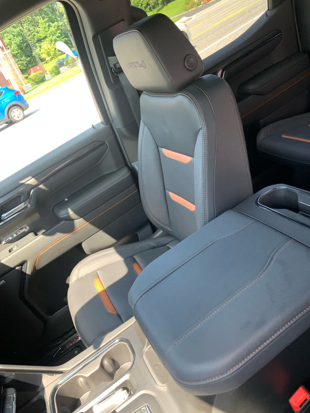 Used 2024 GMC Sierra 1500 AT4 w/ AT4 Preferred Package AWD/4WD image 20