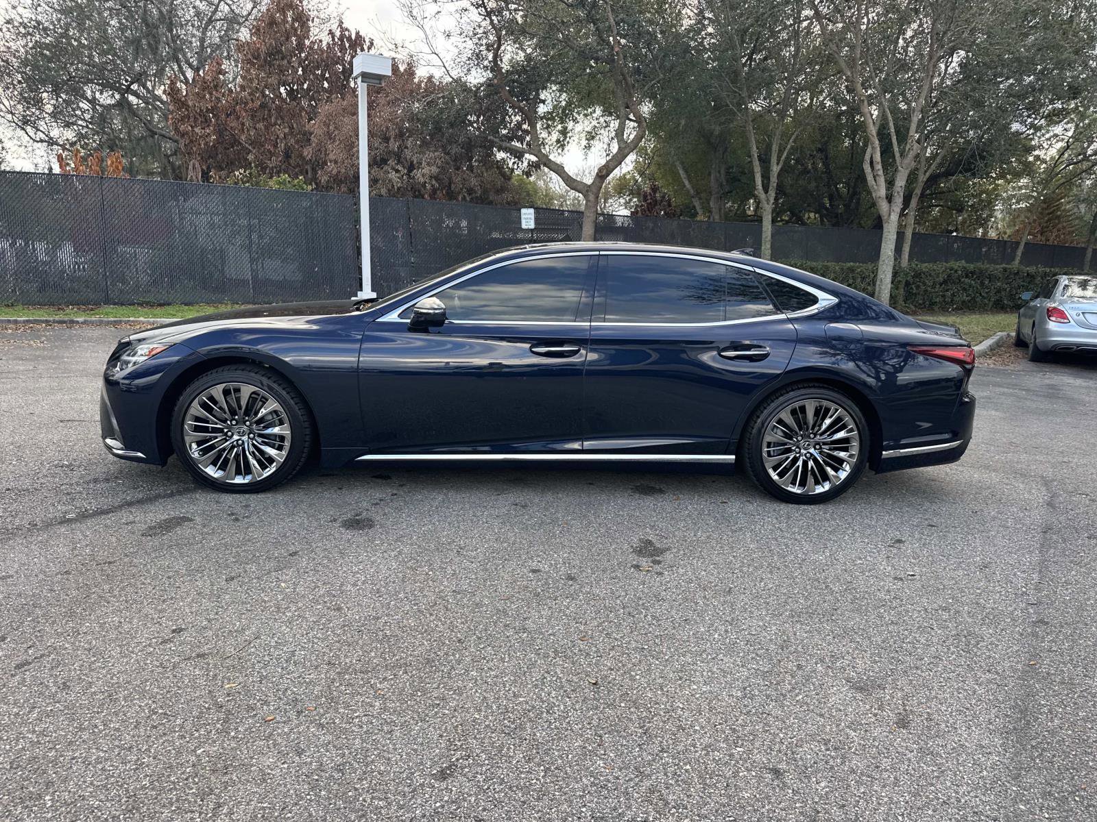 Used 2022 Lexus LS 500 w/ Interior Upgrade Package image 6