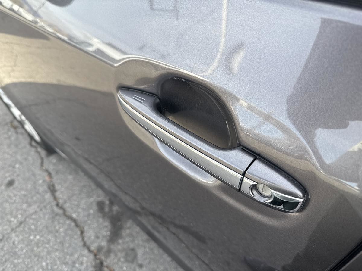 Used 2015 Toyota Sienna XLE image 11