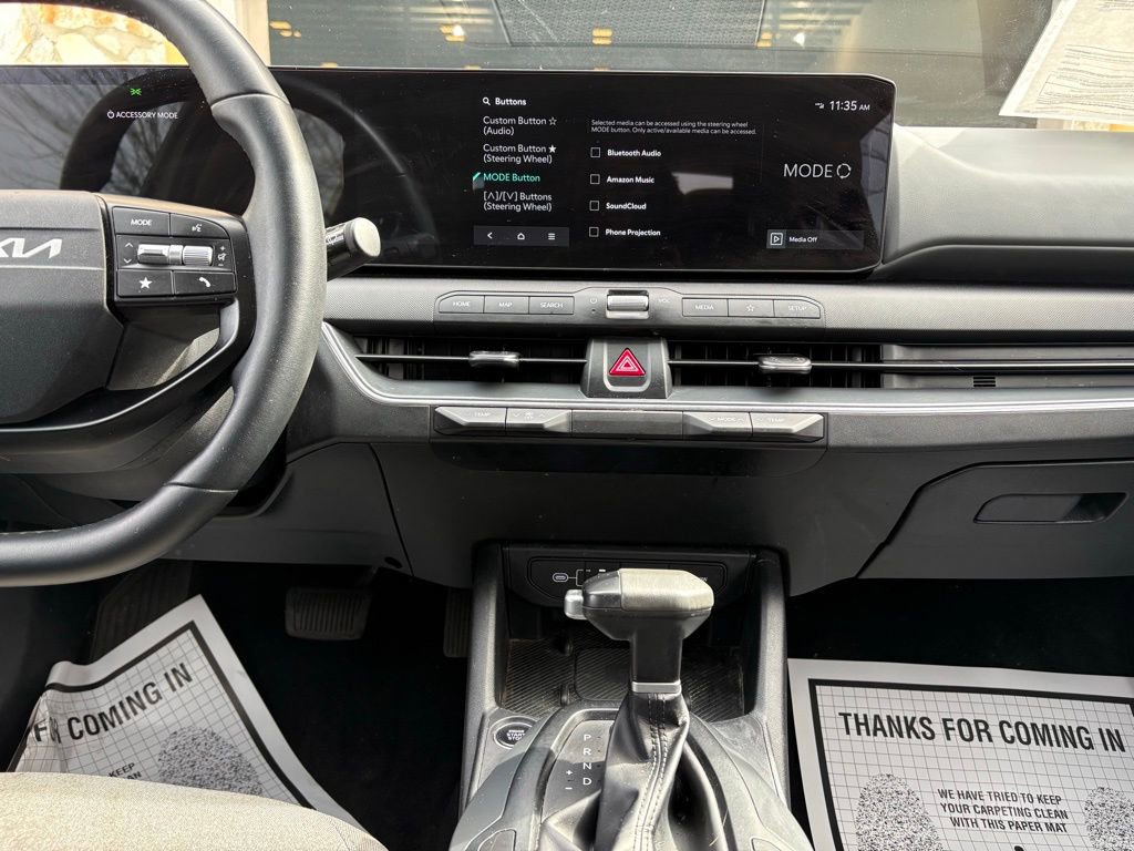 Used 2025 Kia K4 EX image 27