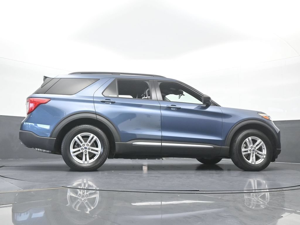 Used 2020 Ford Explorer XLT w/ Equipment Group 202A AWD/4WD image 59