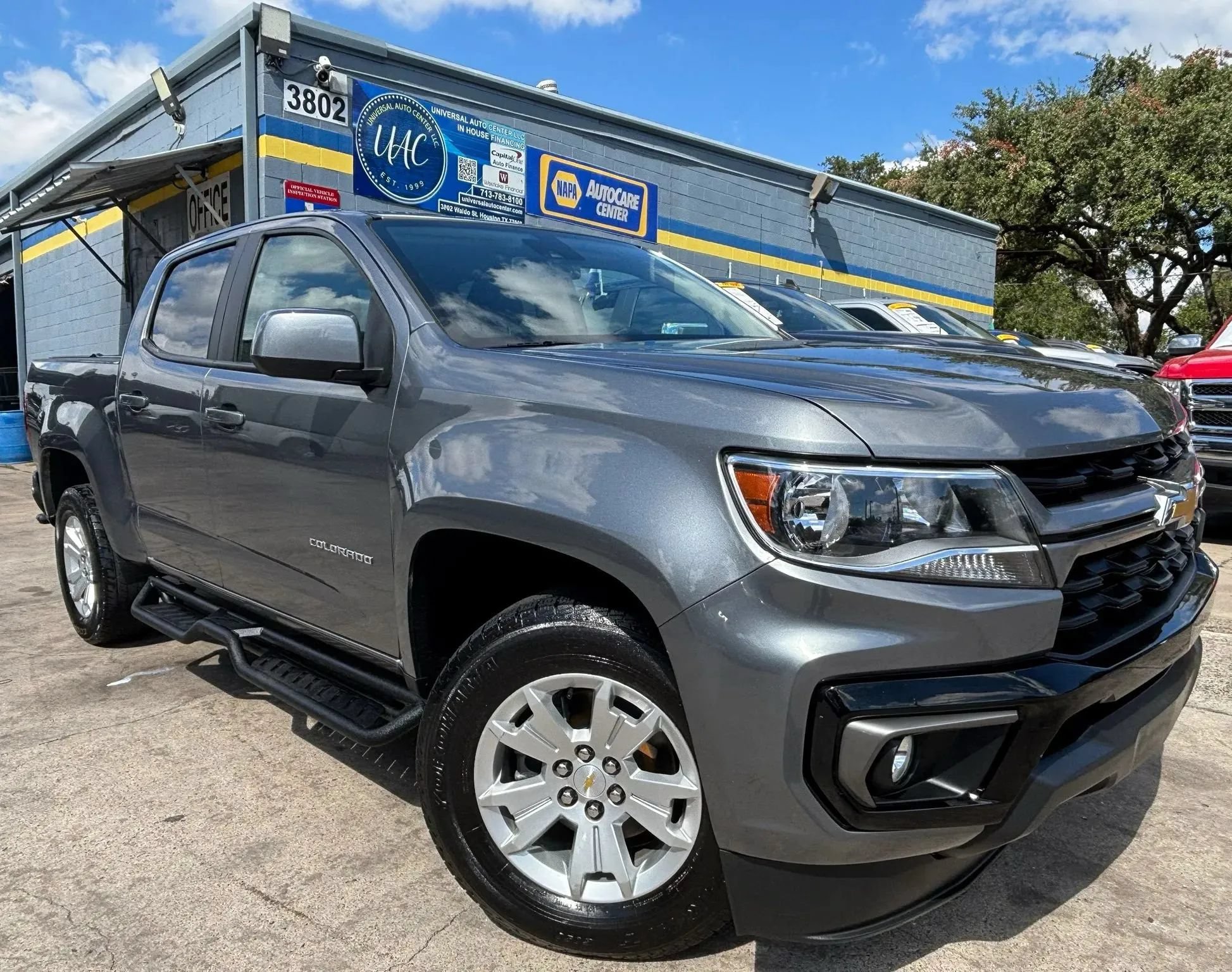 Used 2021 Chevrolet Colorado LT w/ Safety Package RWD image 1
