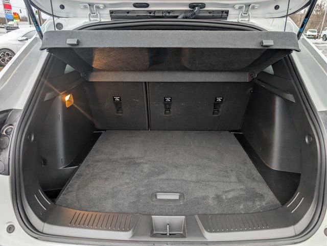 Used 2024 Chevrolet Trax RS w/ Driver Confidence Package image 19