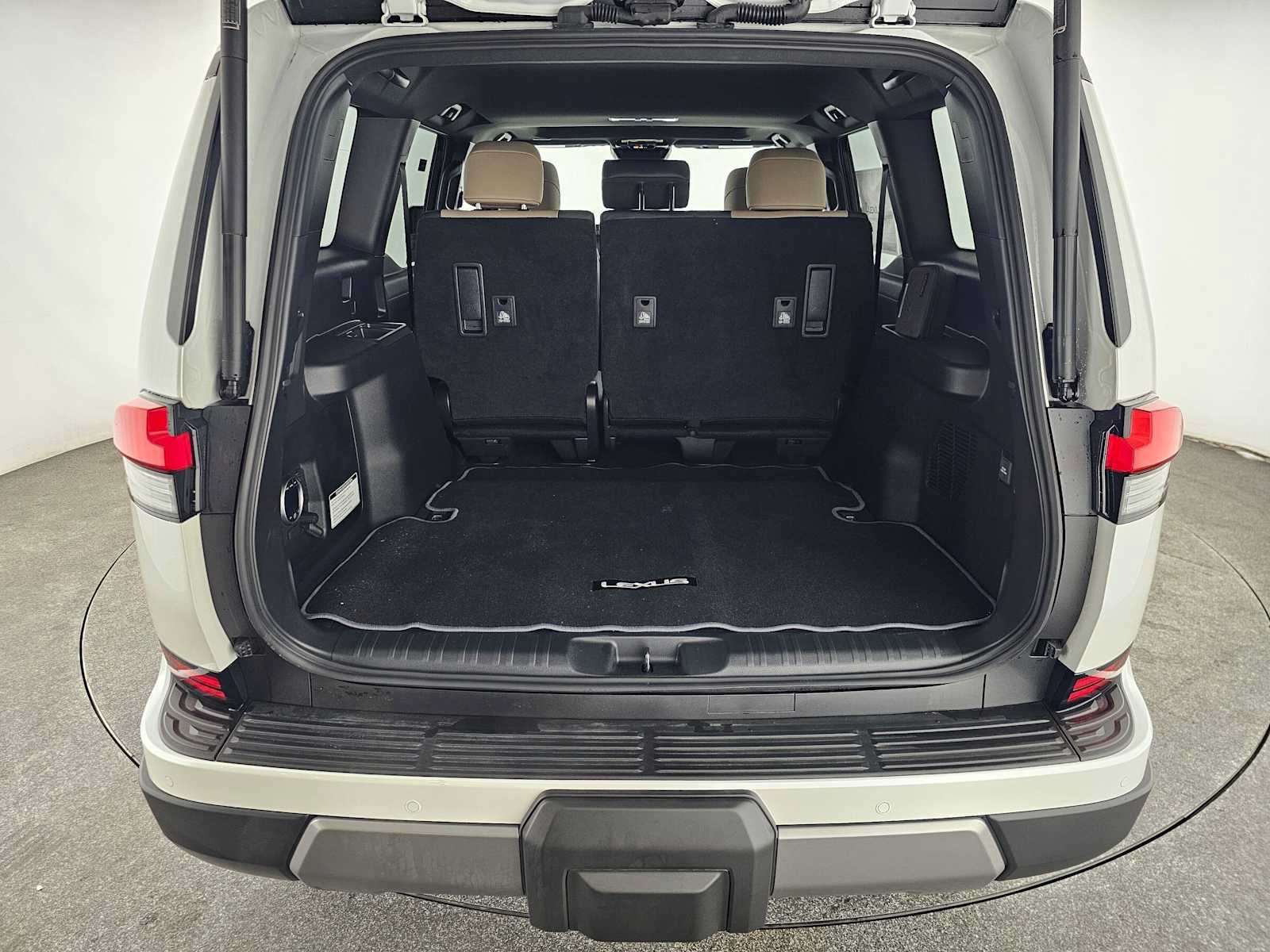 New 2026 Lexus GX 550 AWD/4WD image 14