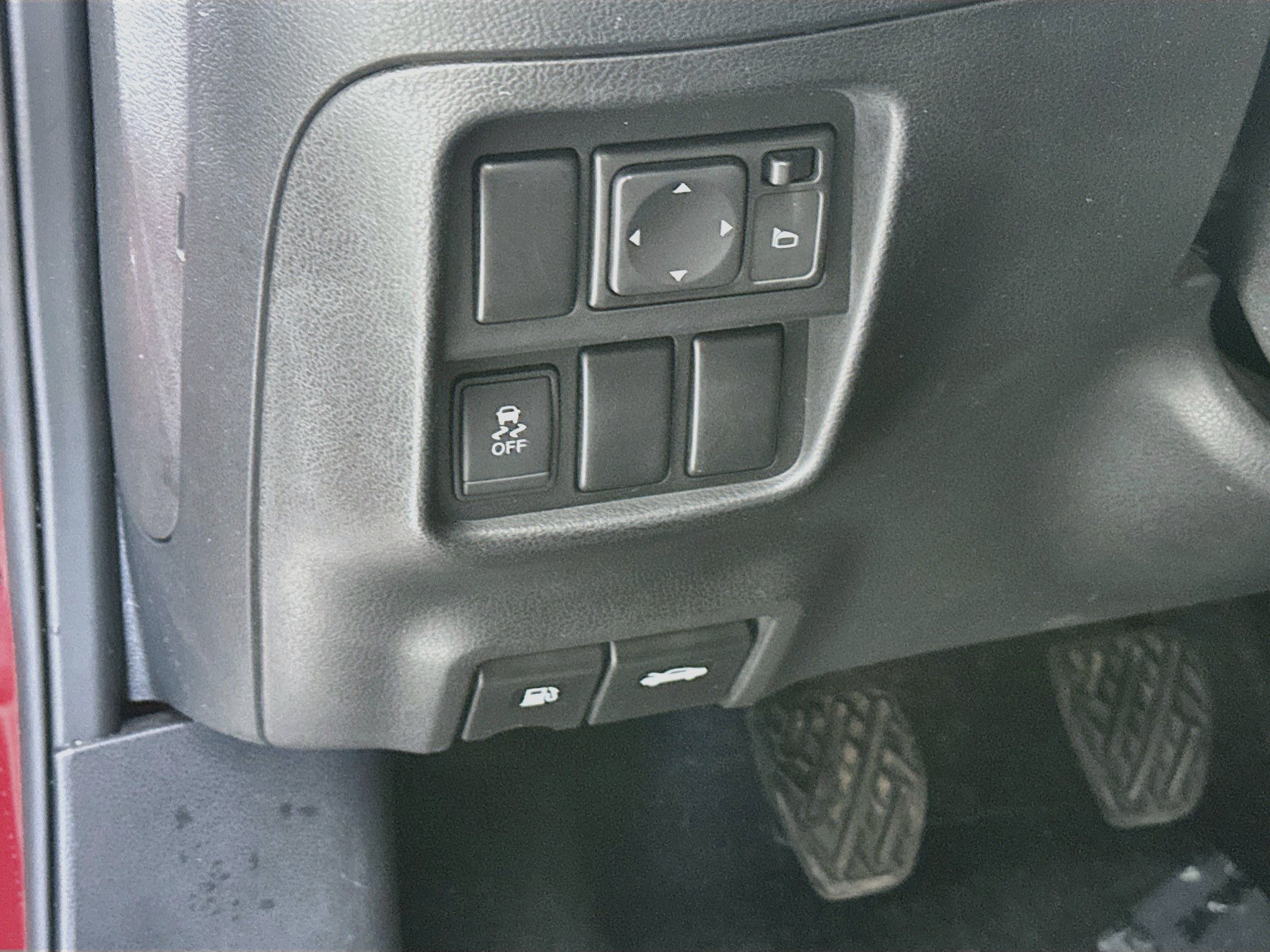 Used 2011 Nissan Juke SL FWD image 10