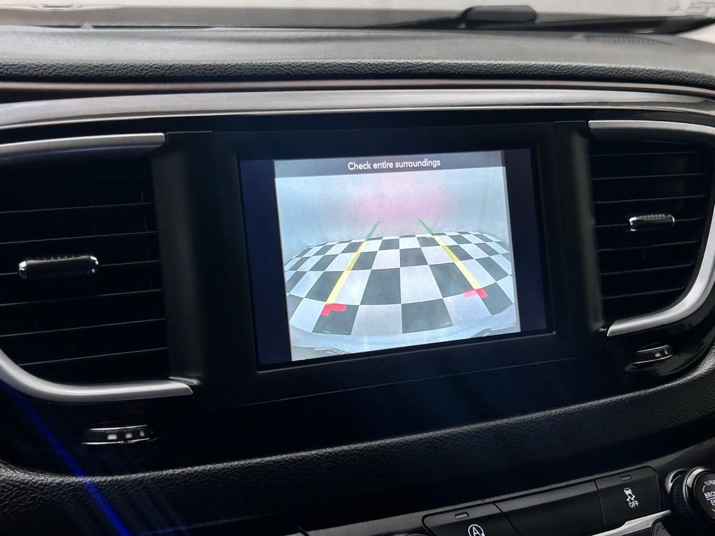 Certified 2021 Chrysler Voyager Lxi FWD image 22