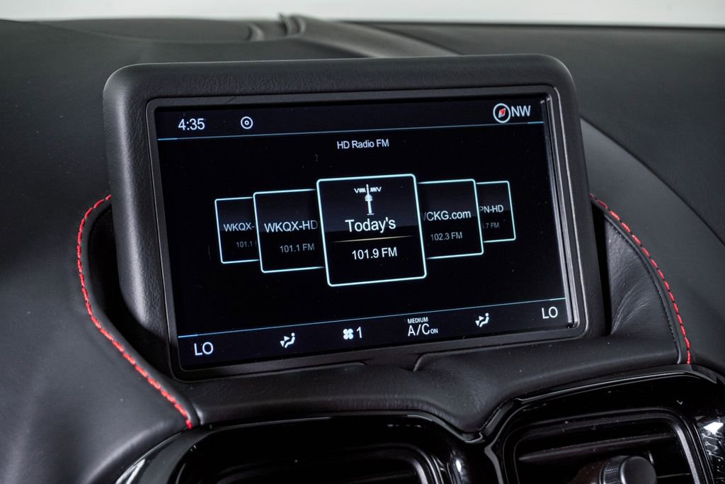Used 2020 Aston Martin V8 Vantage Coupe image 27