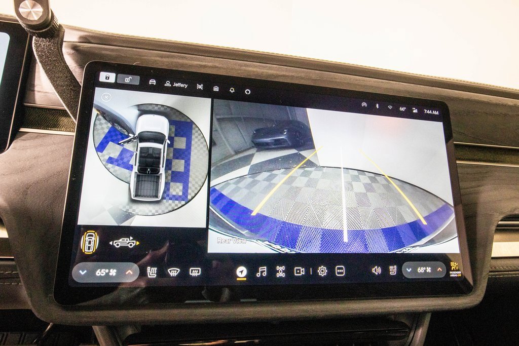 Used 2023 Rivian R1T Adventure image 21