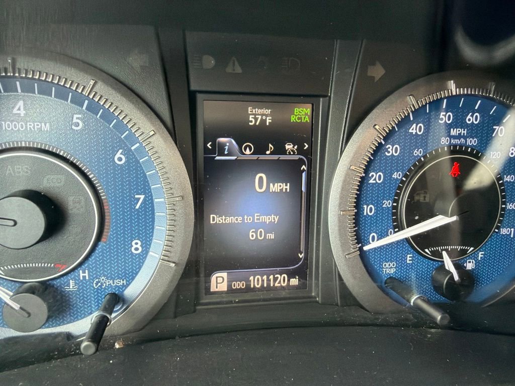 Used 2019 Toyota Sienna XLE w/ XLE Navigation Package FWD image 15