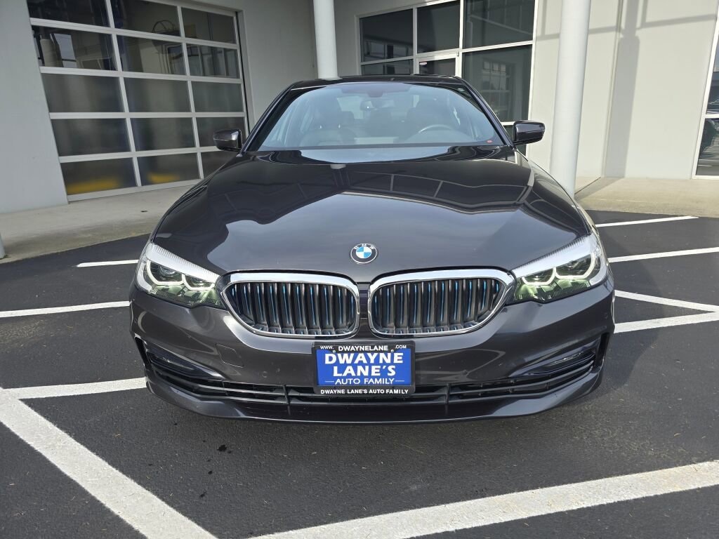 Used 2018 BMW 530e xDrive AWD/4WD image 2