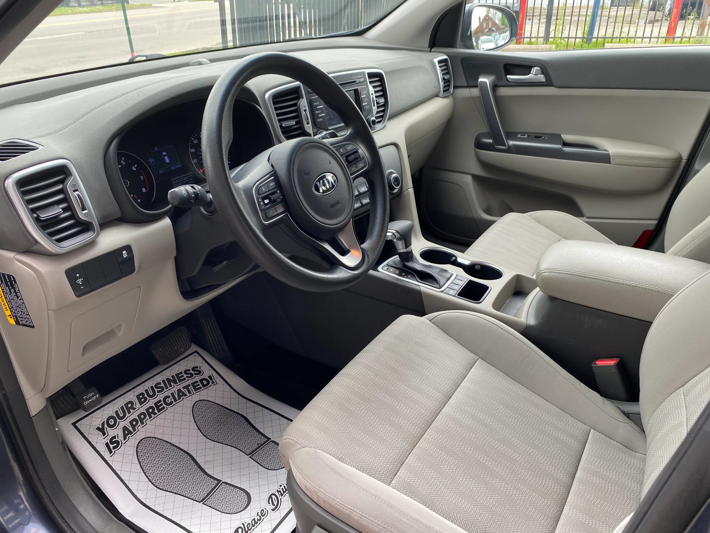 Used 2019 Kia Sportage LX AWD/4WD image 3