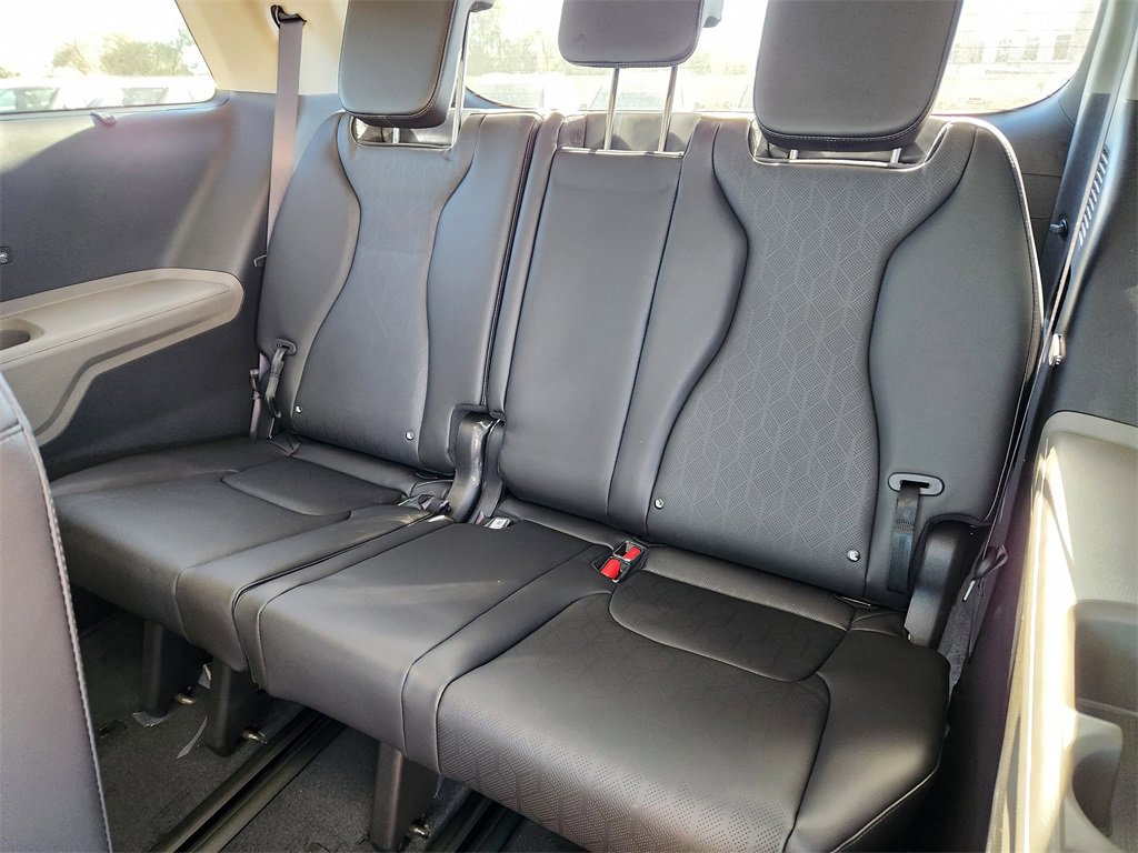 New 2026 Kia Carnival SX image 10