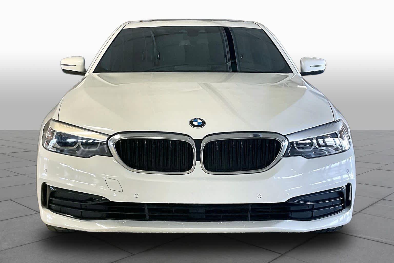Used 2019 BMW 530i w/ Convenience Package RWD image 3