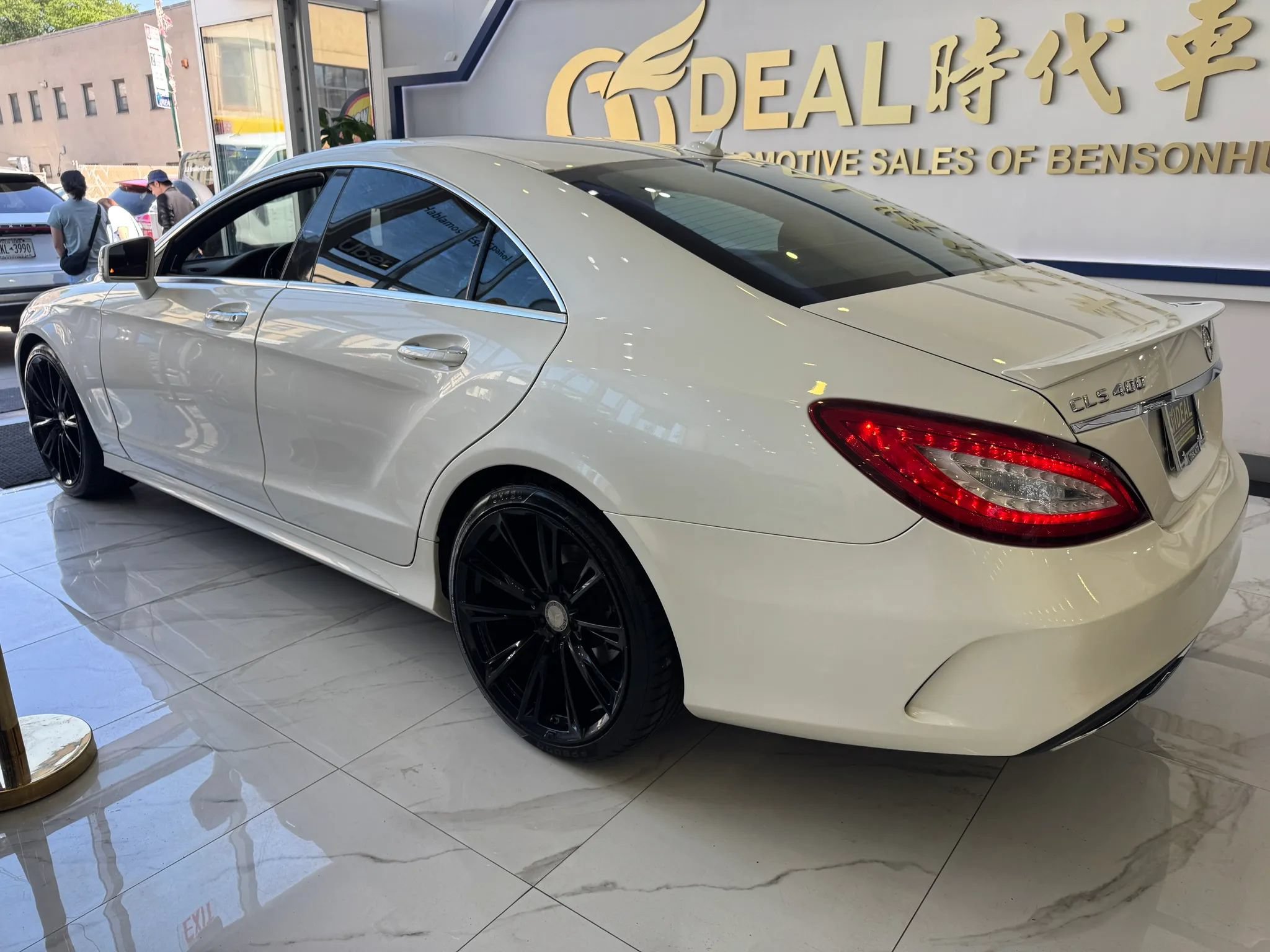 Used 2015 Mercedes-Benz CLS 400 4MATIC image 5