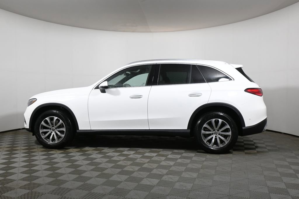 Used 2026 Mercedes-Benz GLC 300 4MATIC image 2