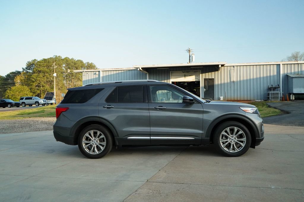 Used 2021 Ford Explorer Limited w/ Equipment Group 301A image 3