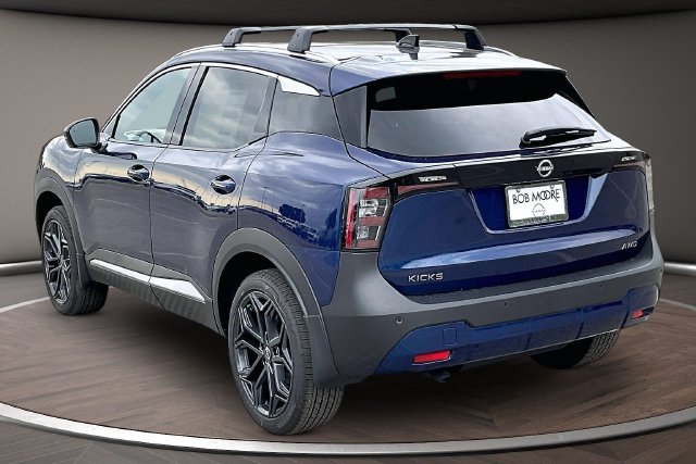 New 2027 Nissan Kicks SR AWD/4WD image 3