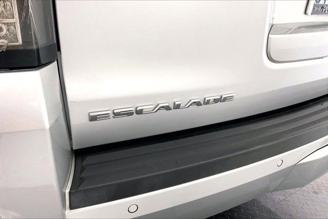 Used 2019 Cadillac Escalade ESV Luxury AWD/4WD image 30