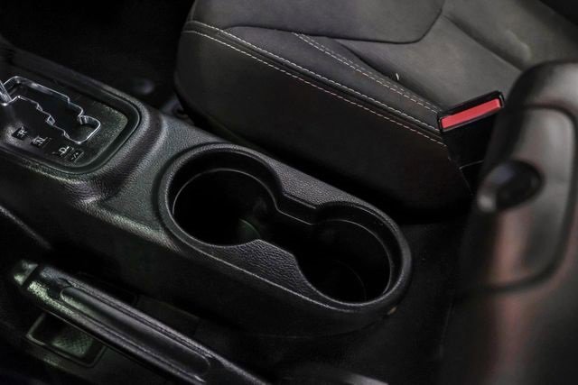 Used 2015 Jeep Wrangler Unlimited Sahara w/ Connectivity Group image 25