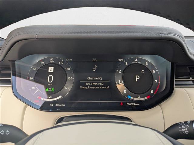 New 2025 Land Rover Range Rover SE image 11
