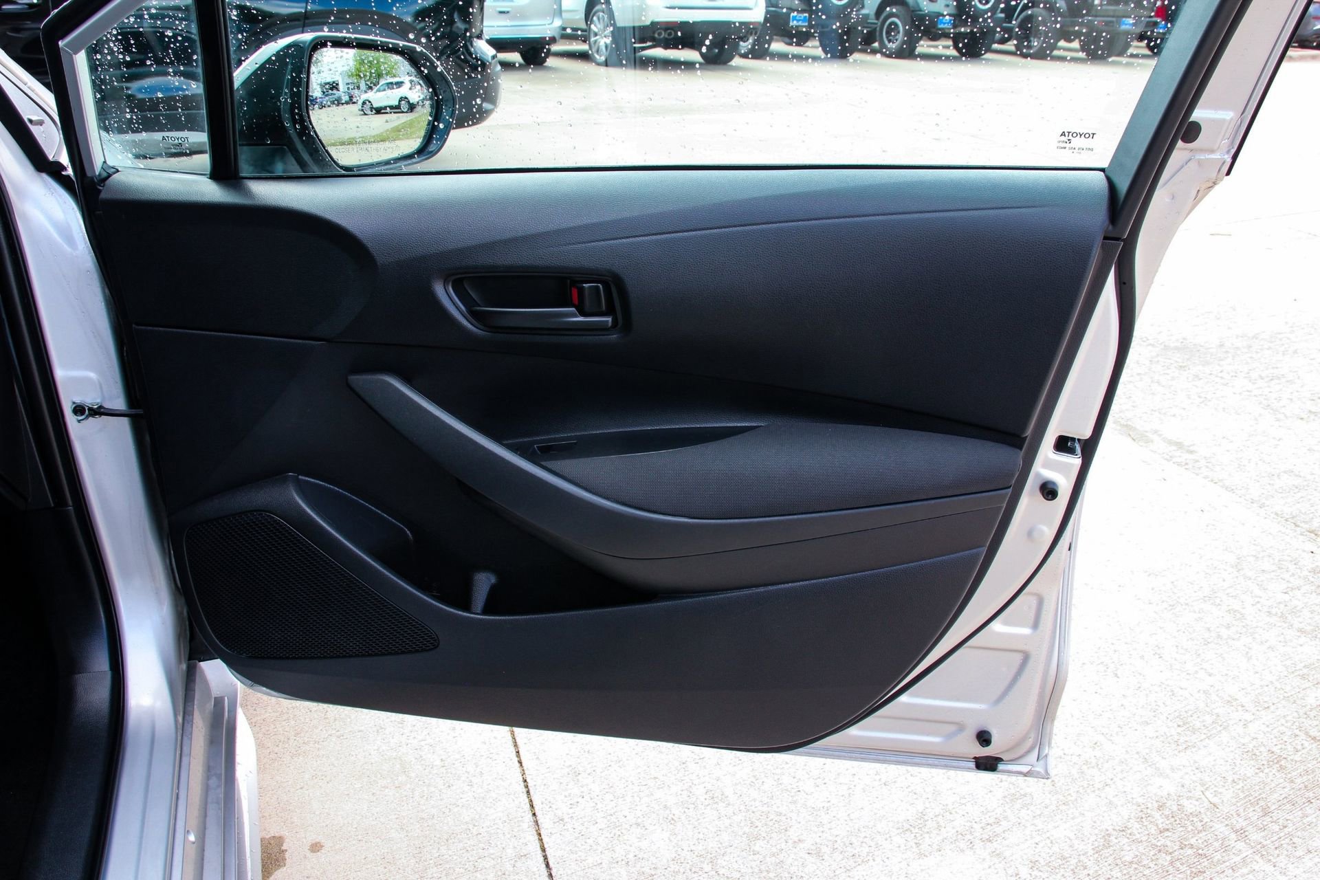Used 2024 Toyota Corolla LE FWD image 26