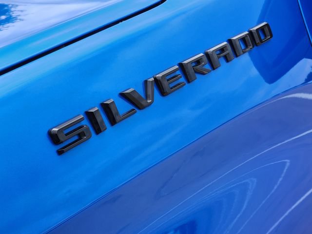 Used 2025 Chevrolet Silverado 1500 Custom w/ Turbomax Blackout Package AWD/4WD image 9