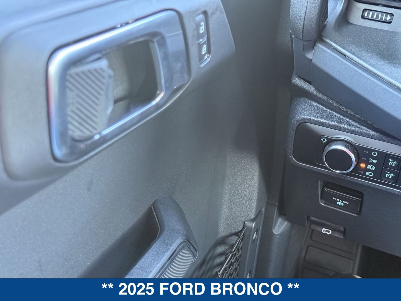 New 2025 Ford Bronco Badlands AWD/4WD image 23