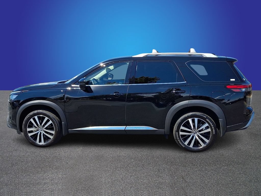 Used 2025 Nissan Pathfinder Platinum w/ Cargo Package AWD/4WD image 7