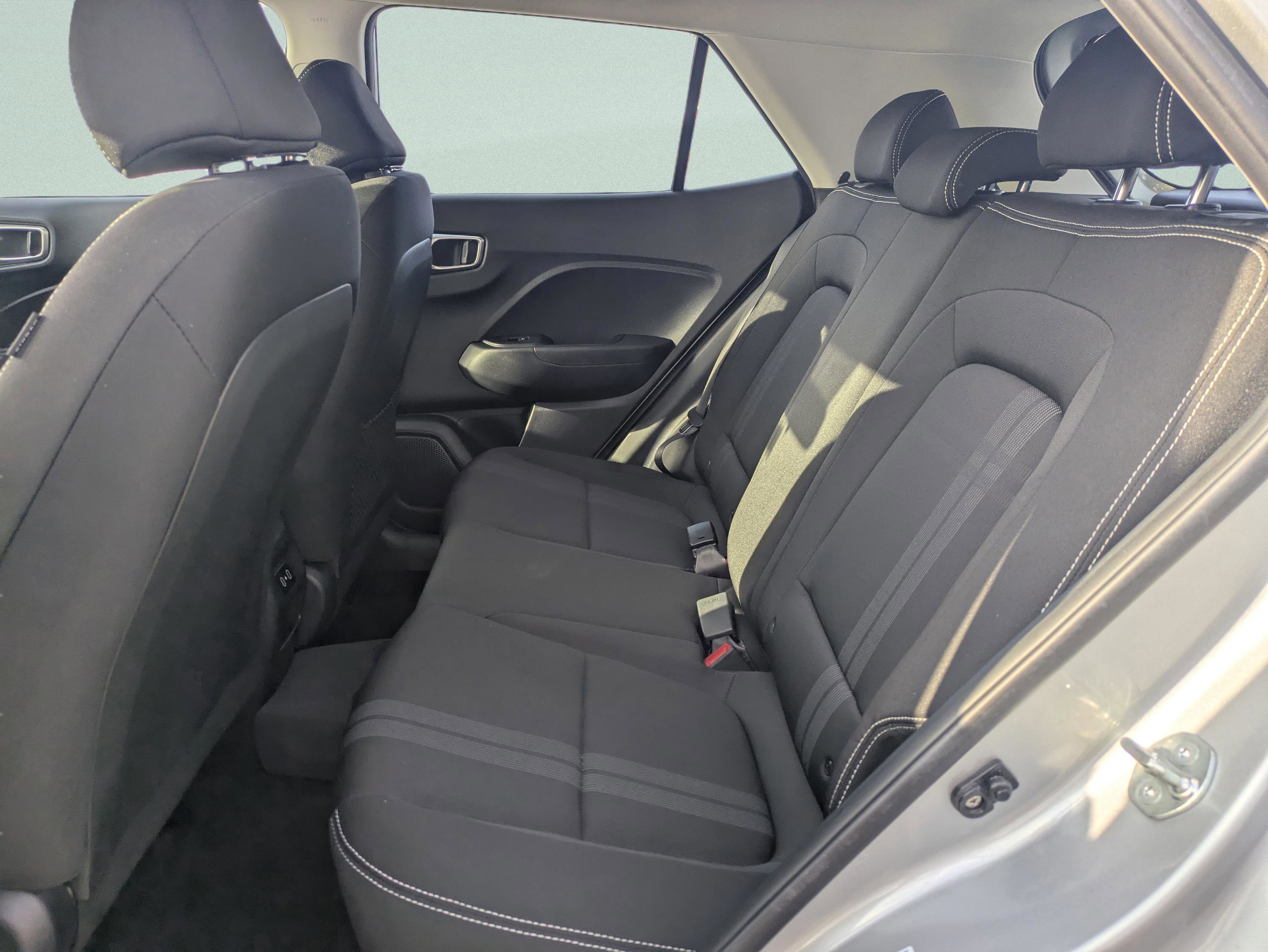 Certified 2024 Hyundai Venue SEL image 13