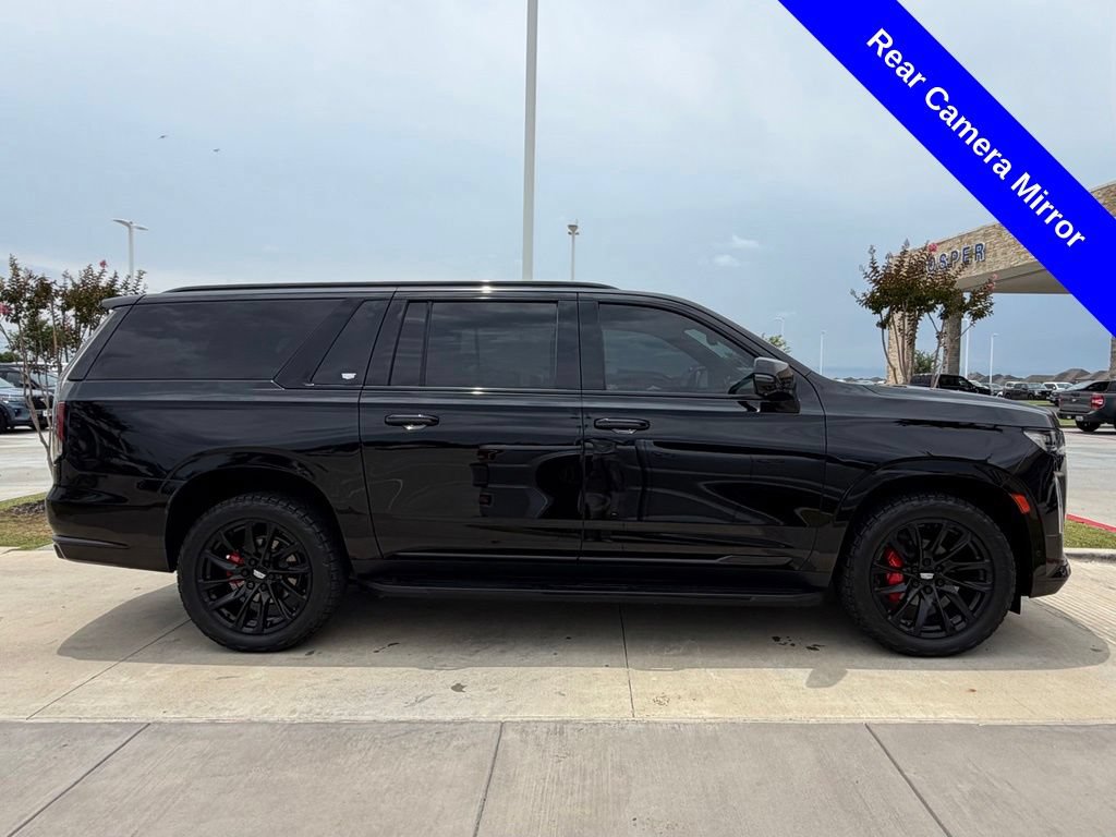 Used 2021 Cadillac Escalade ESV Sport AWD/4WD image 19